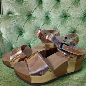 Metallic rose gold sandals "flyfor"